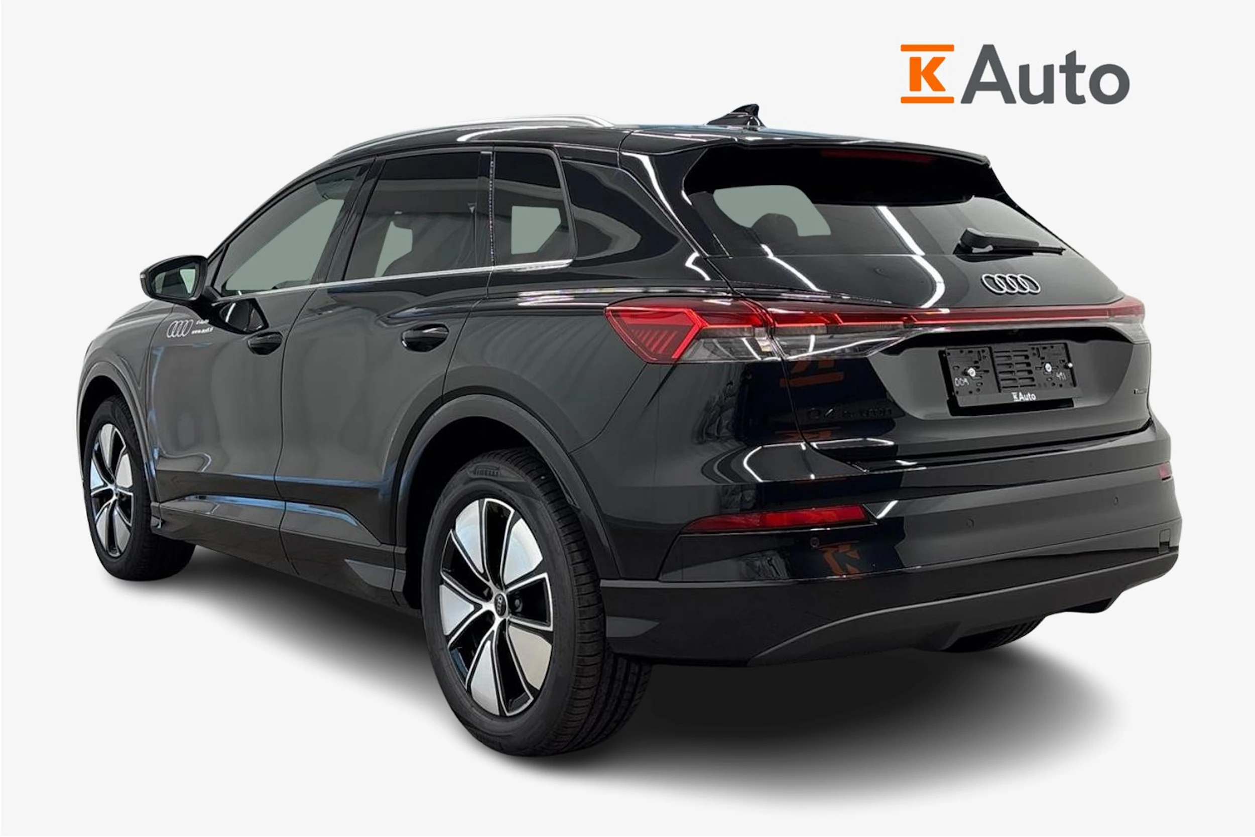 met. musta Audi Q4 e-tron 2026 kuva 2.