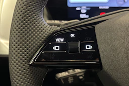met. musta Audi Q4 e-tron 2026 kuva 15.