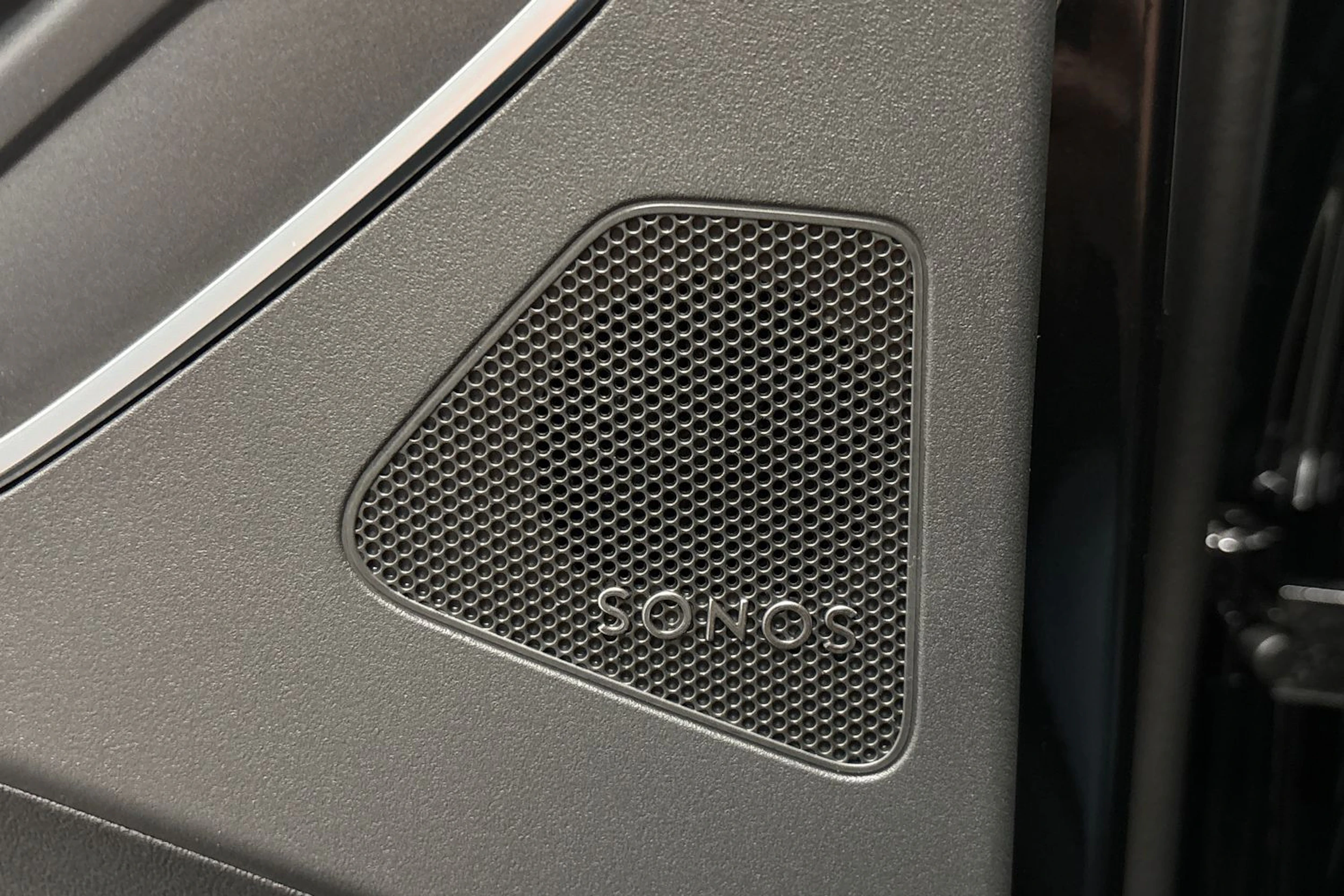 met. musta Audi Q4 e-tron 2026 kuva 19.