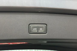 tambura harmaa Audi Q4 e-tron 2026 kuva 12.