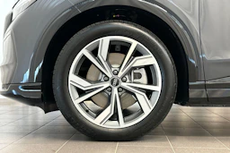 tambura harmaa Audi Q4 e-tron 2026 kuva 21.