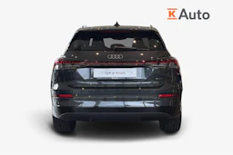 harmaa Audi Q4 e-tron 2026 kuva 3.