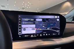 harmaa Audi Q4 e-tron 2026 kuva 14.