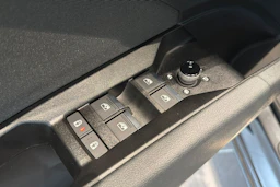 harmaa Audi Q4 e-tron 2026 kuva 25.
