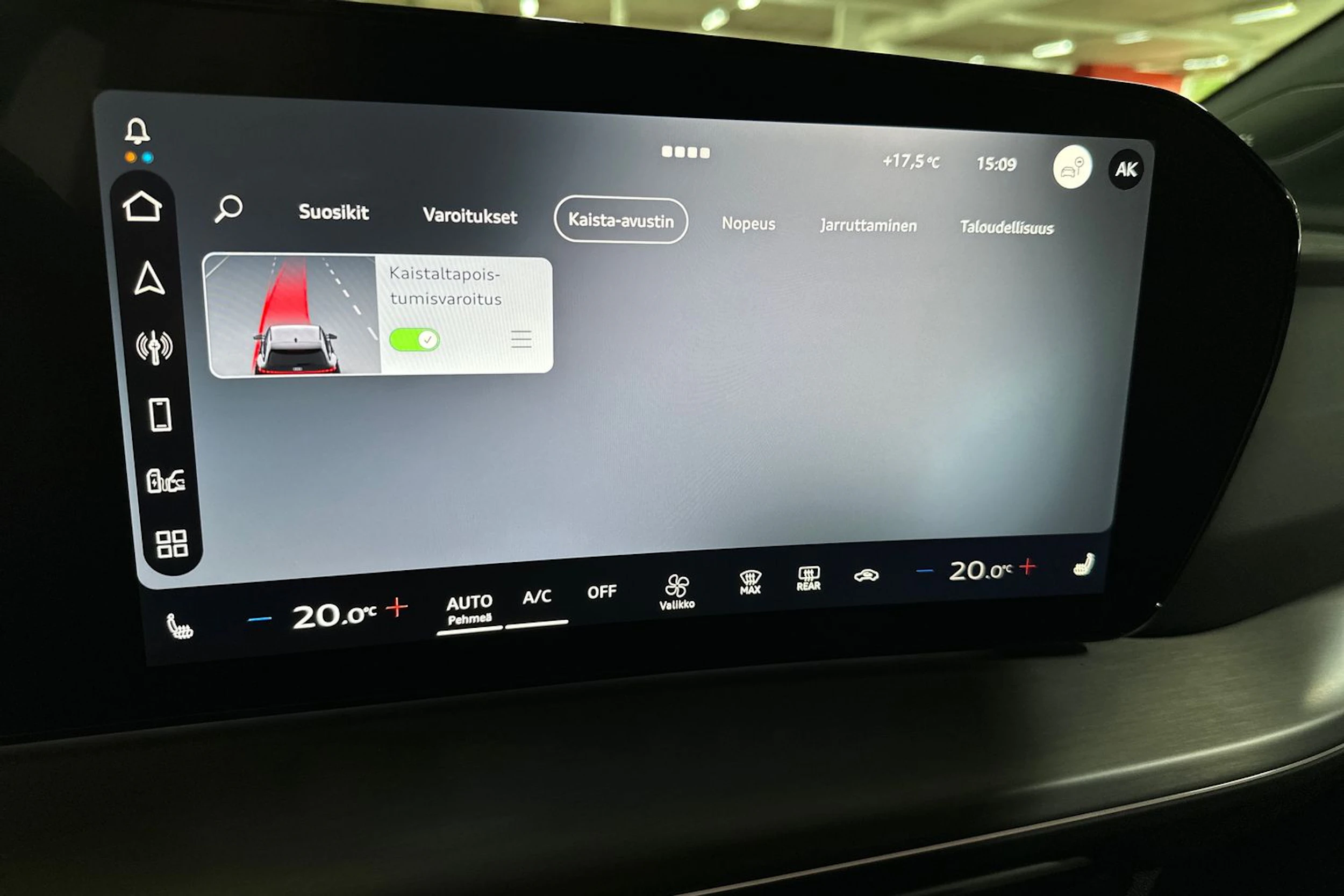 musta Audi Q4 e-tron 2026 kuva 23.