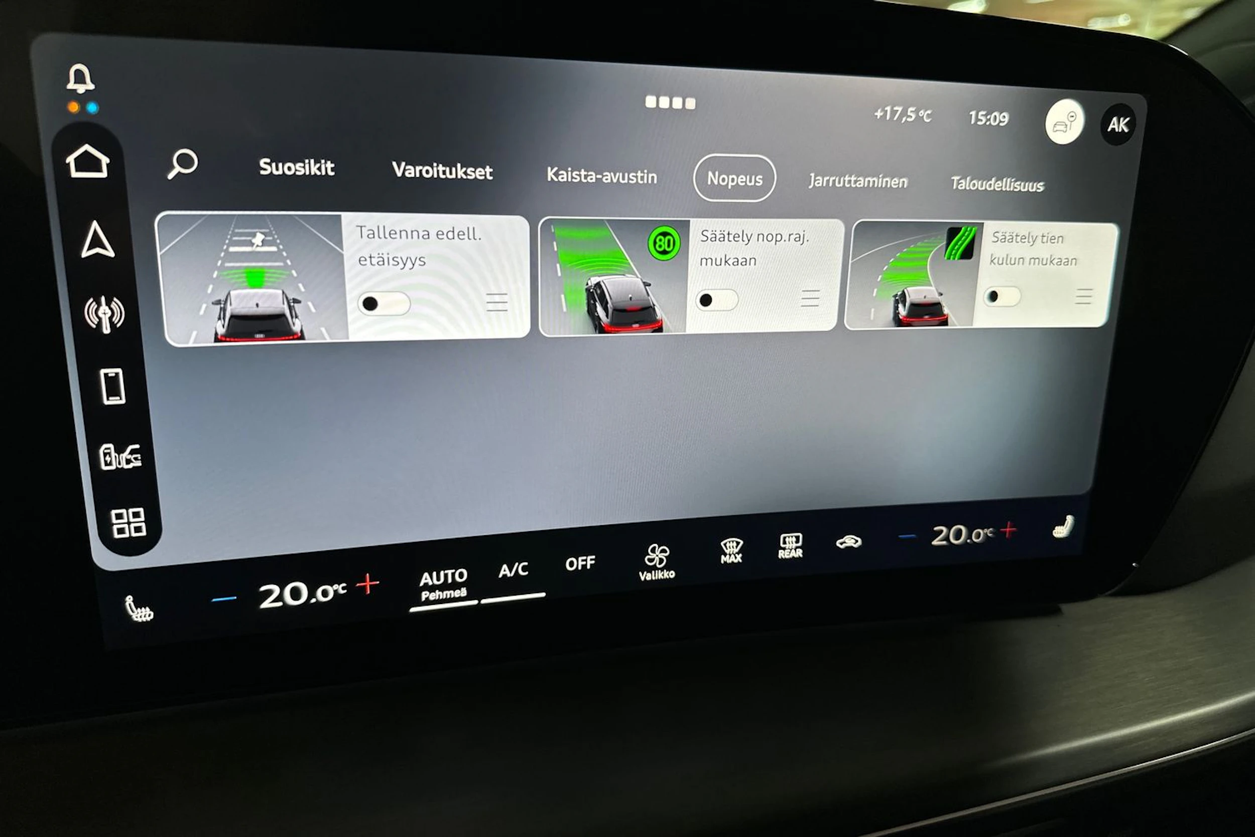 musta Audi Q4 e-tron 2026 kuva 24.