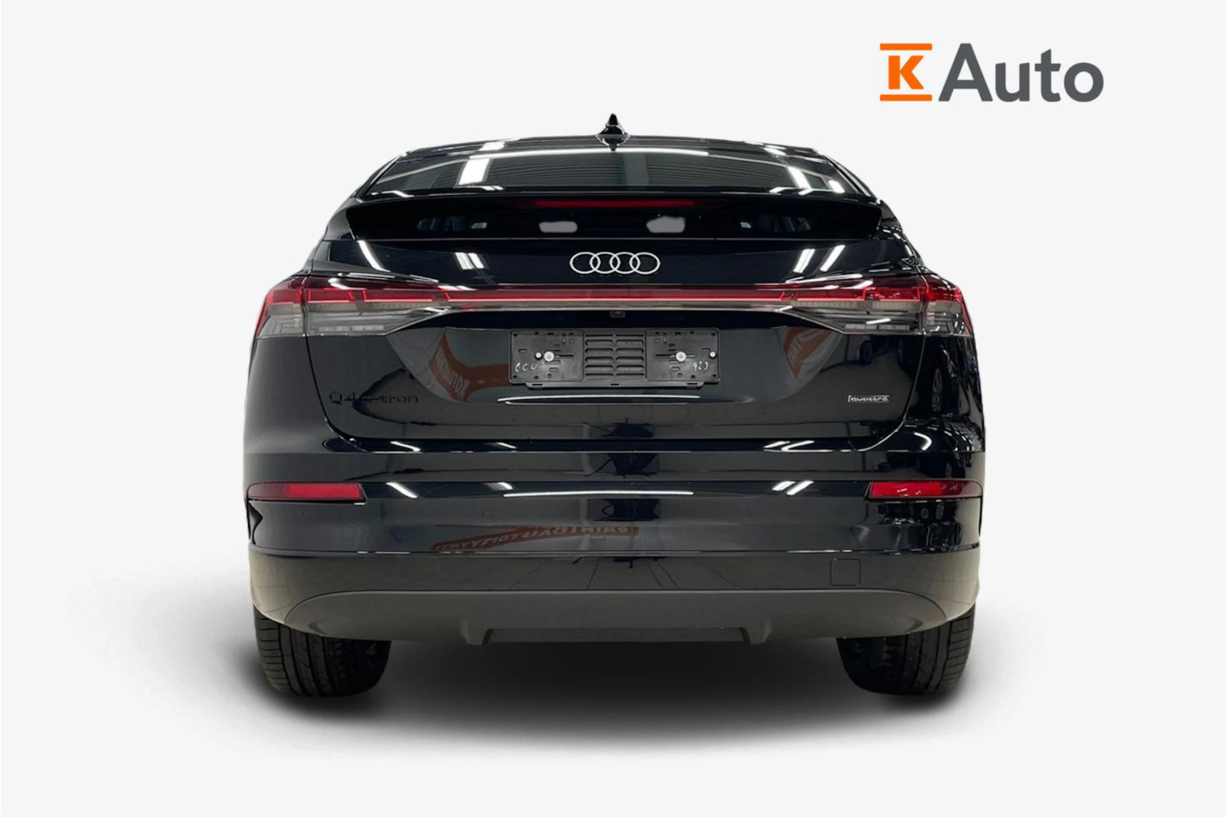 met. musta Audi Q4 e-tron 2026 kuva 3.