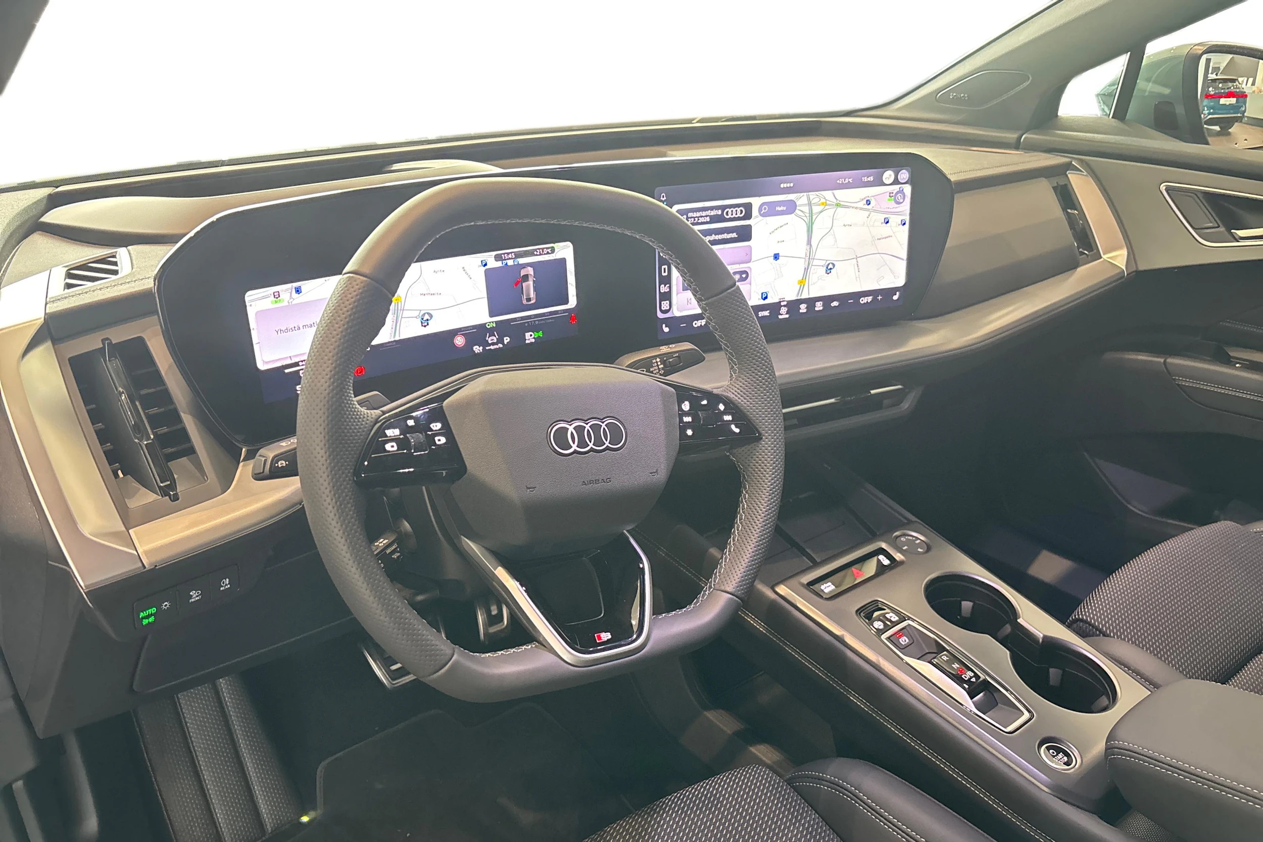 vihreä Audi Q4 e-tron 2026 kuva 6.