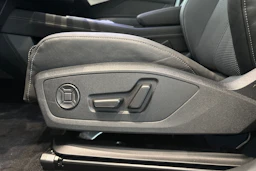 vihreä Audi Q4 e-tron 2026 kuva 11.