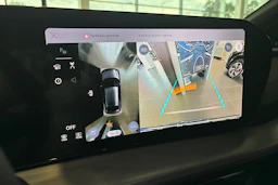 vihreä Audi Q4 e-tron 2026 kuva 12.