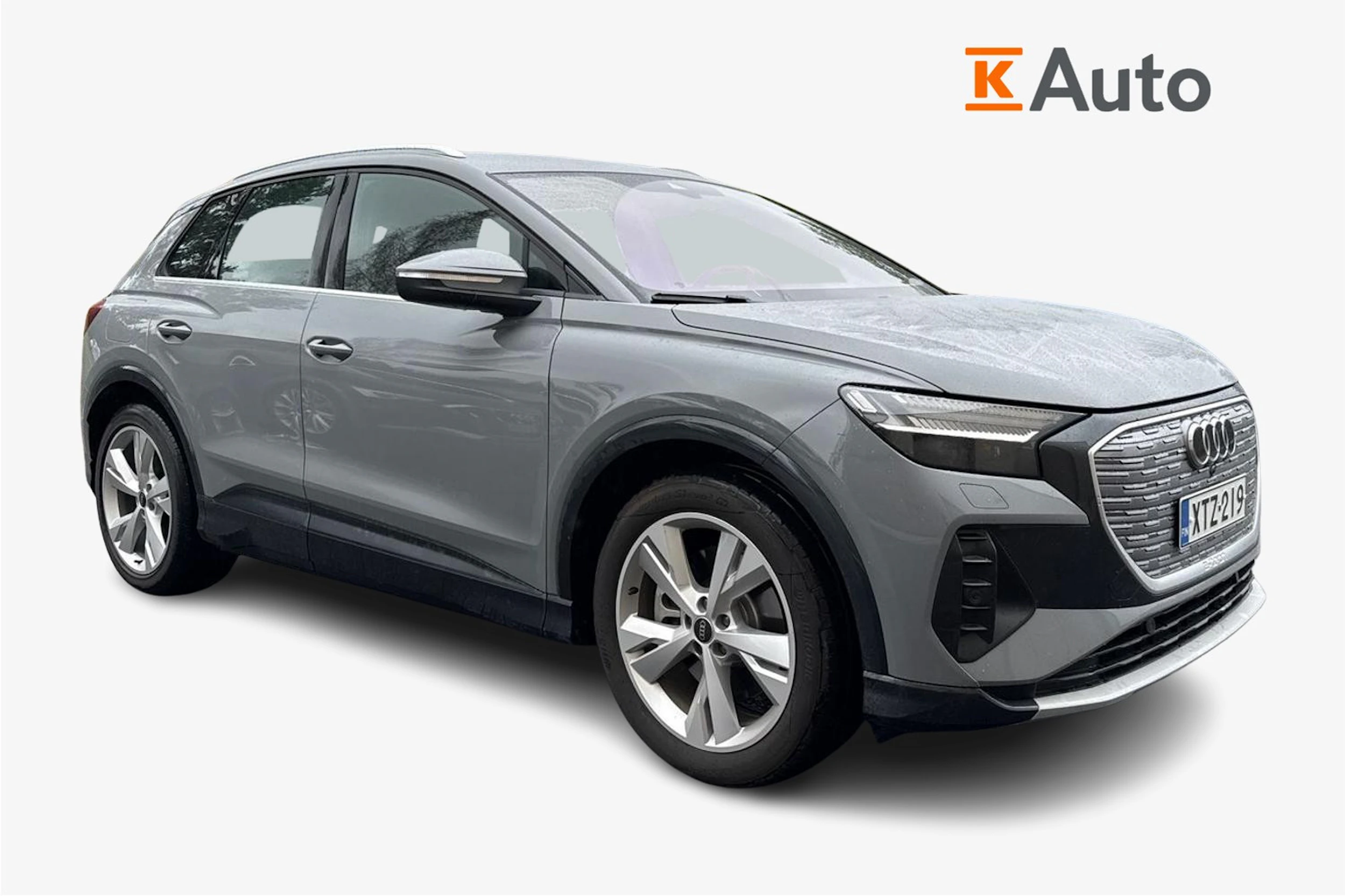 harmaa Audi Q4 e-tron 2026 kuva 1.