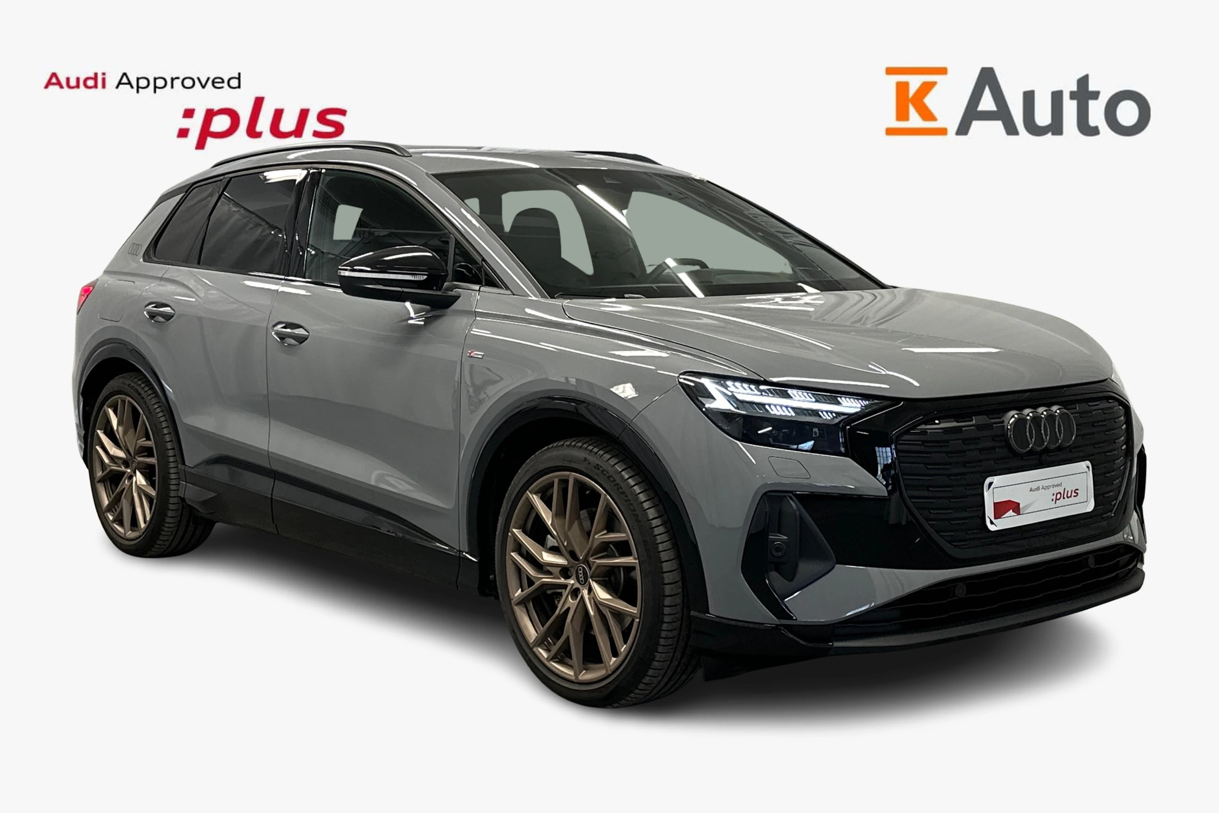 harmaa Audi Q4 e-tron 2026 kuva 1.