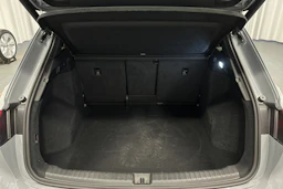 harmaa Audi Q4 e-tron 2026 kuva 11.