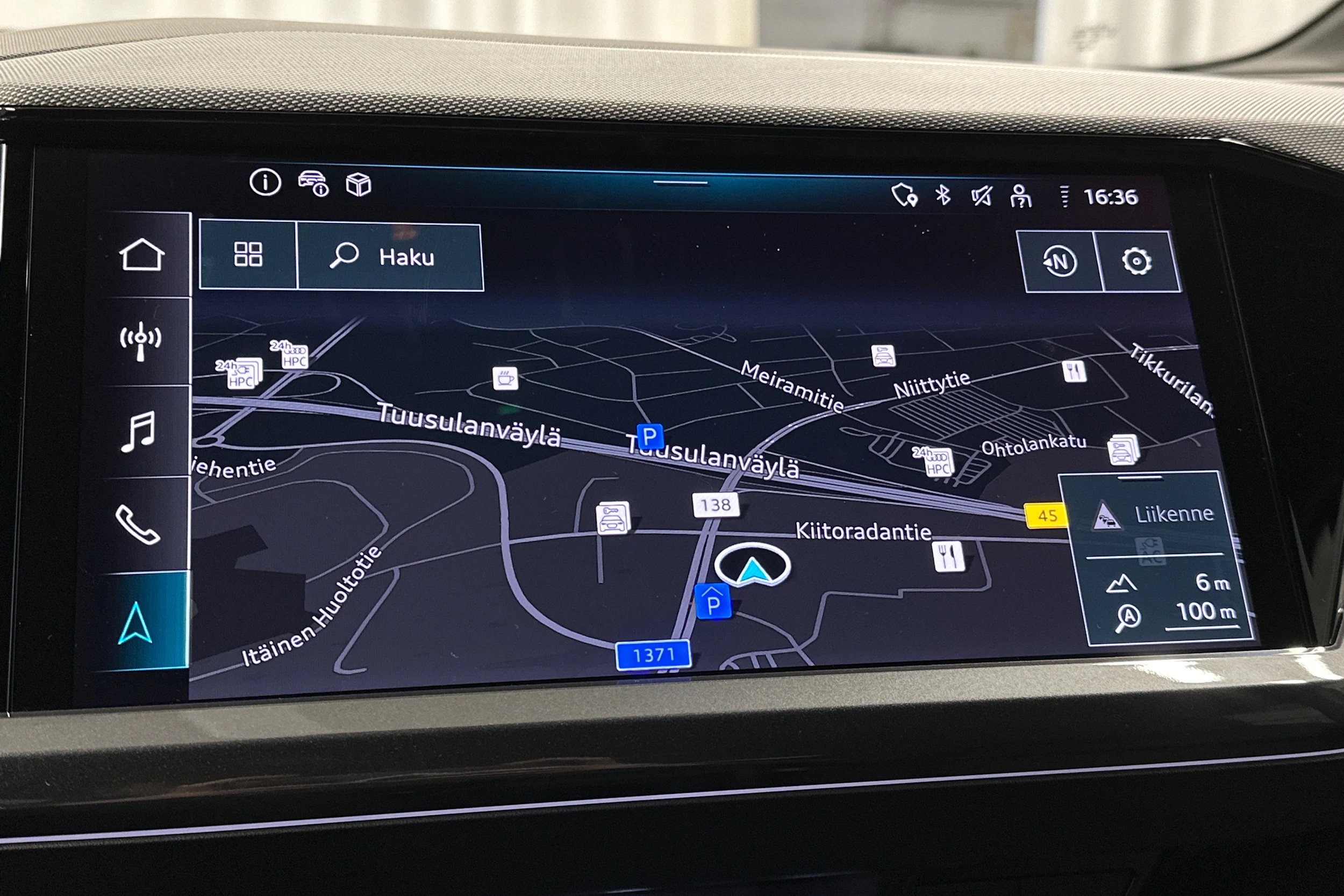 harmaa Audi Q4 e-tron 2026 kuva 21.