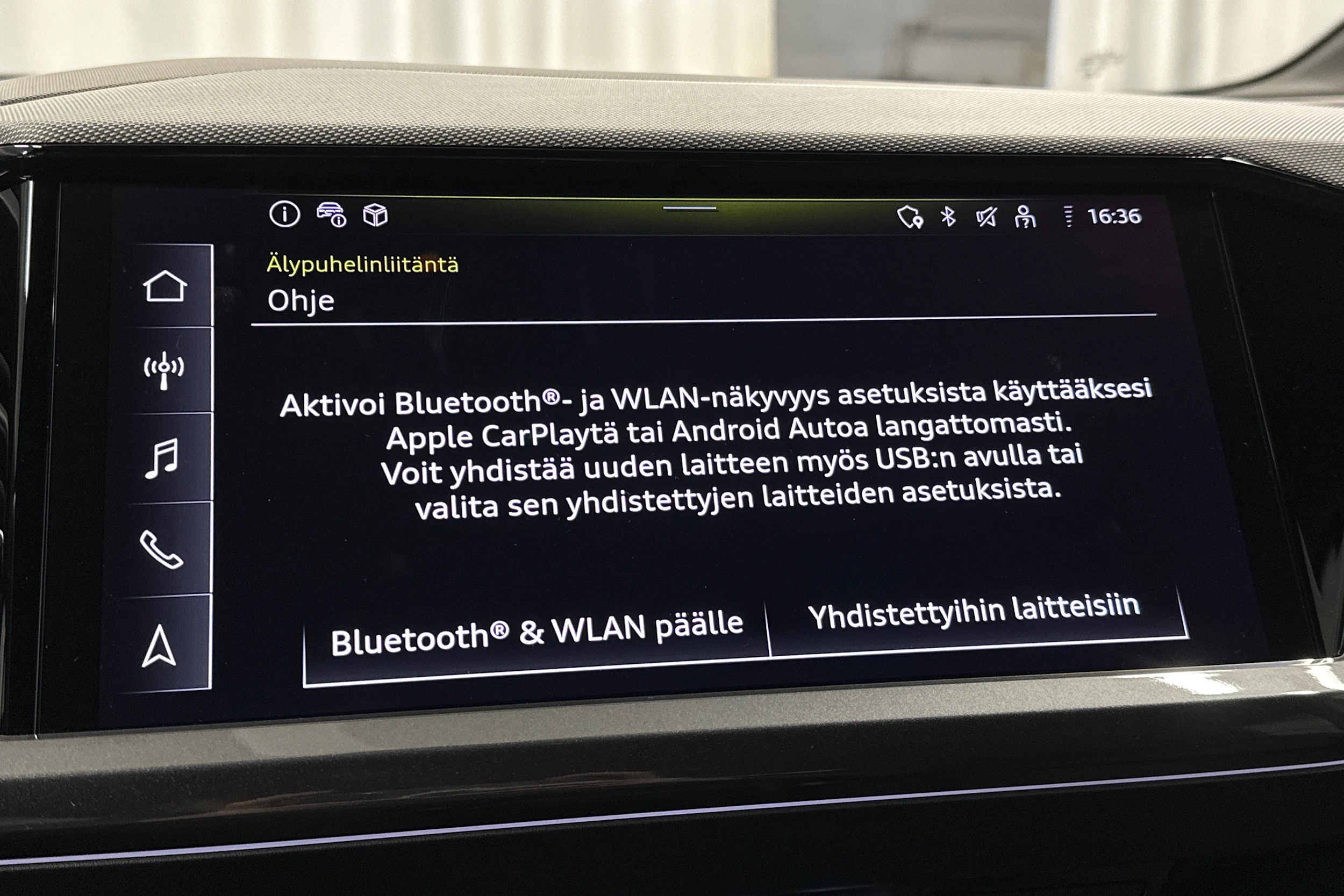 harmaa Audi Q4 e-tron 2026 kuva 22.