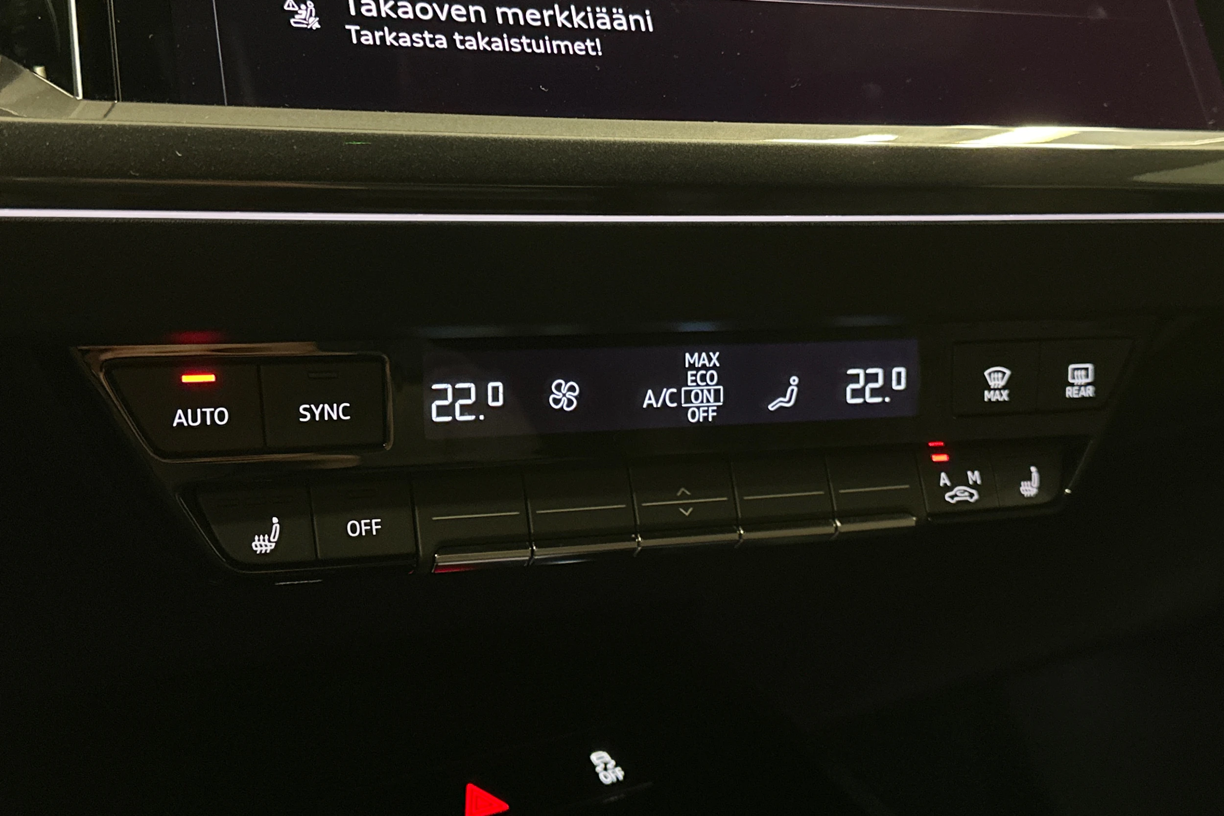 harmaa Audi Q4 e-tron 2026 kuva 28.