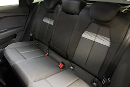 met. sininen Audi Q4 e-tron 2026 kuva 8.