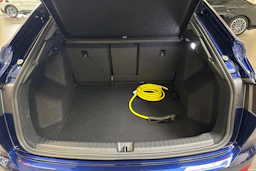 met. sininen Audi Q4 e-tron 2026 kuva 11.