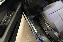 met. sininen Audi Q4 e-tron 2026 kuva 15.