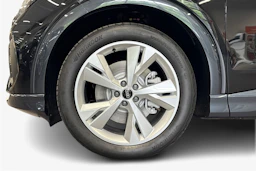 met. musta Audi Q4 e-tron 2026 kuva 9.