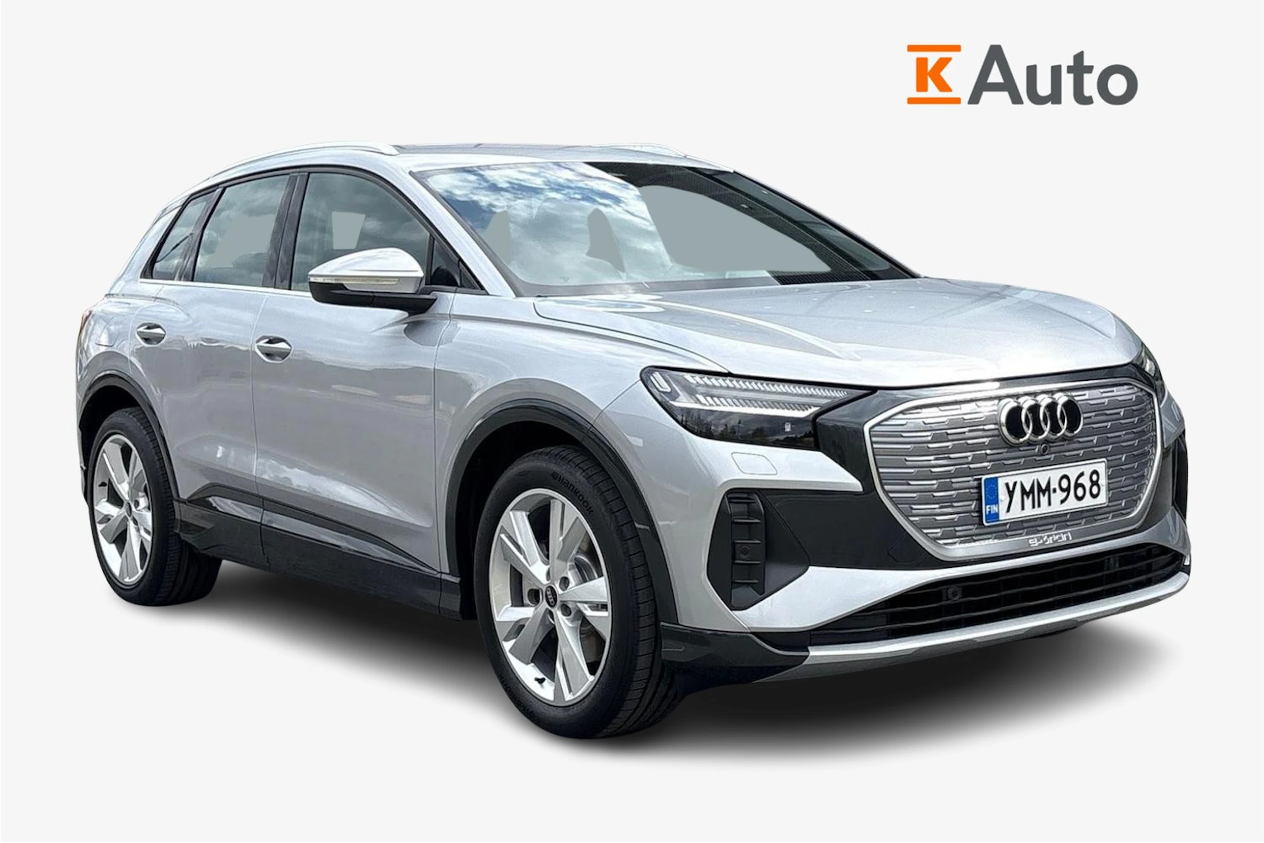 harmaa Audi Q4 e-tron 2026 kuva 1.