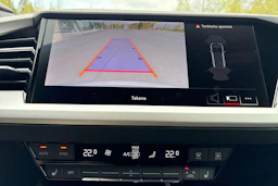 harmaa Audi Q4 e-tron 2026 kuva 16.