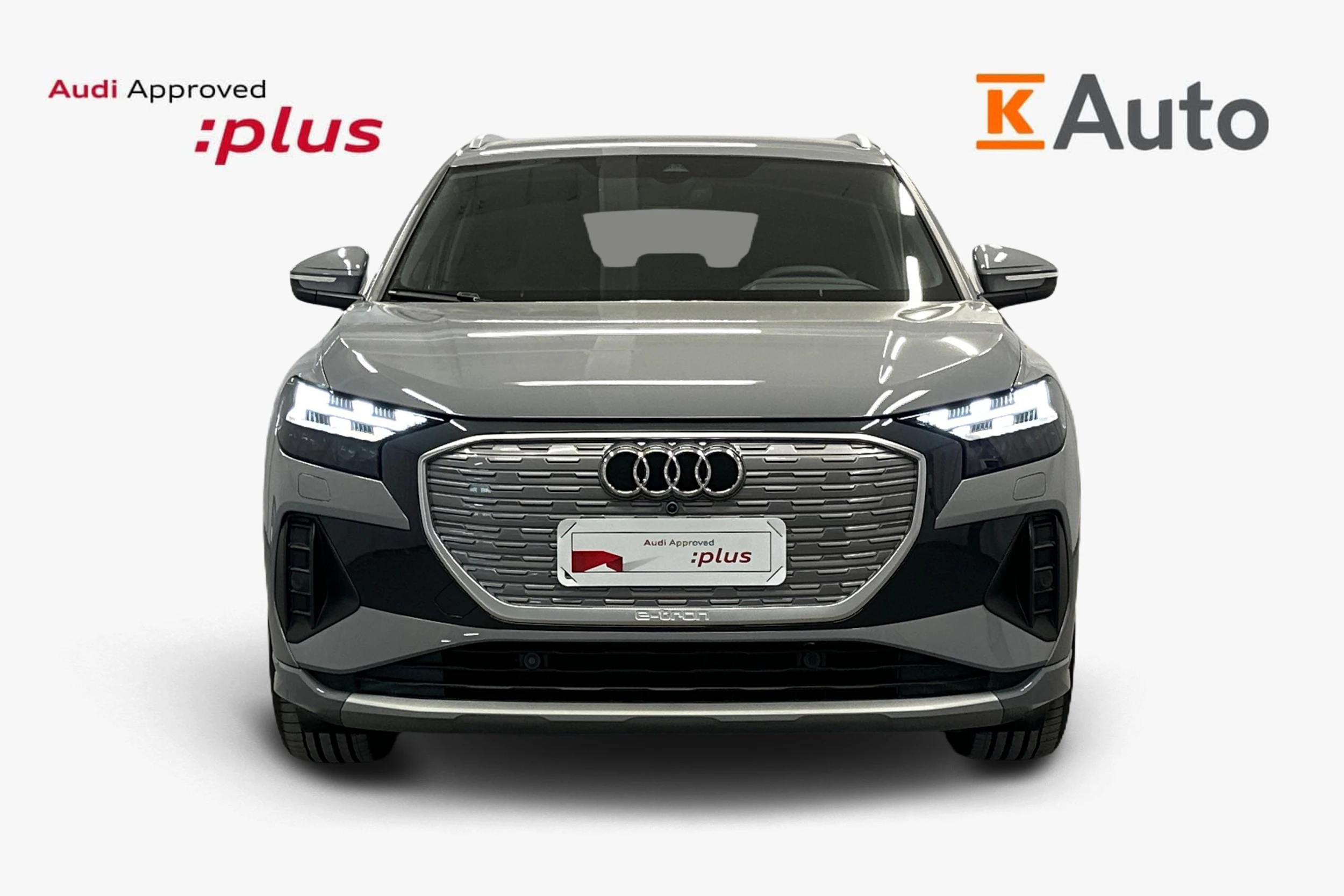 harmaa Audi Q4 e-tron 2026 kuva 4.