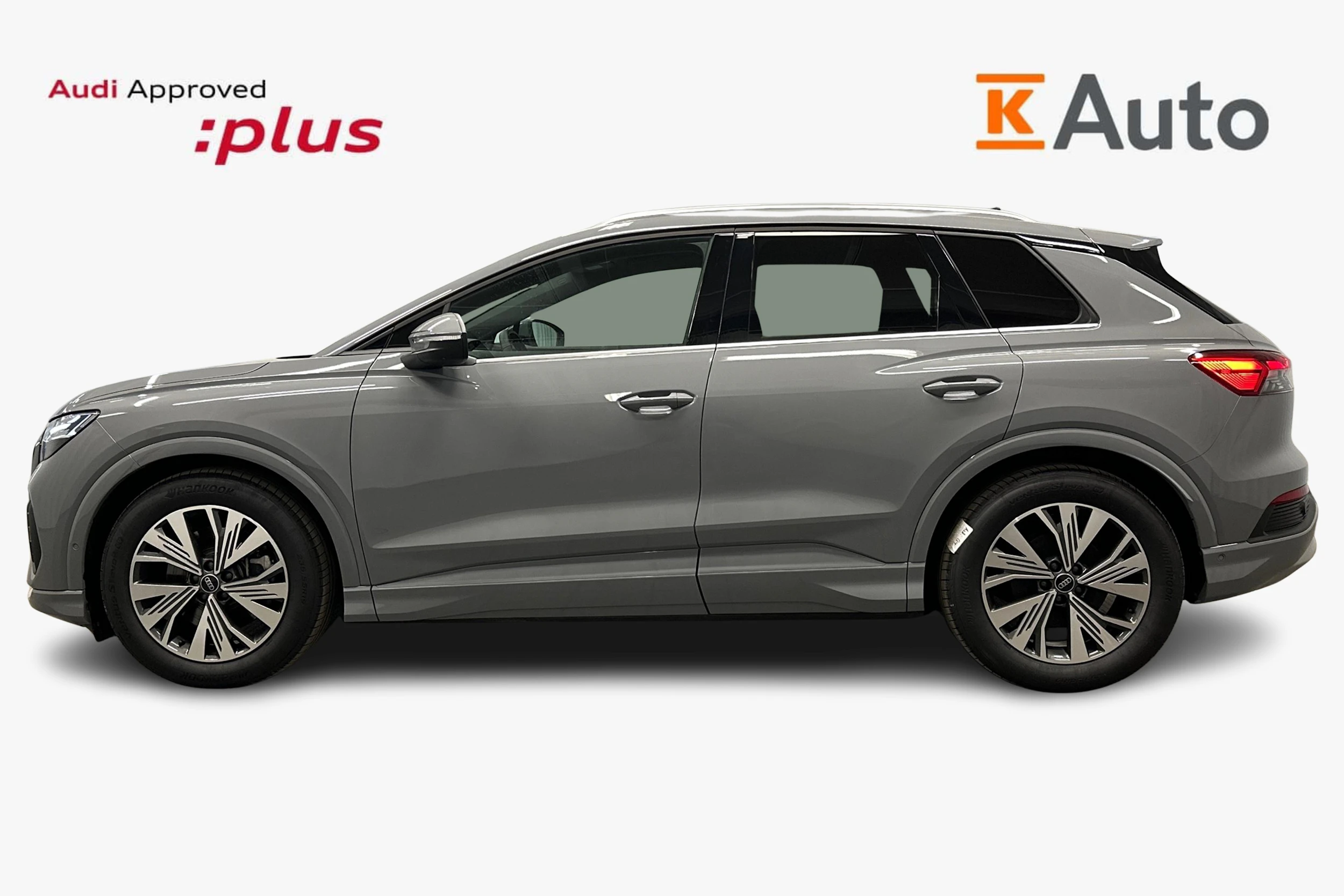 harmaa Audi Q4 e-tron 2026 kuva 5.