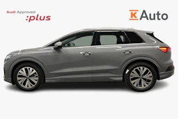 harmaa Audi Q4 e-tron 2026 kuva 5.
