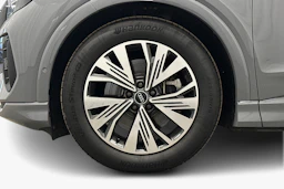 harmaa Audi Q4 e-tron 2026 kuva 9.