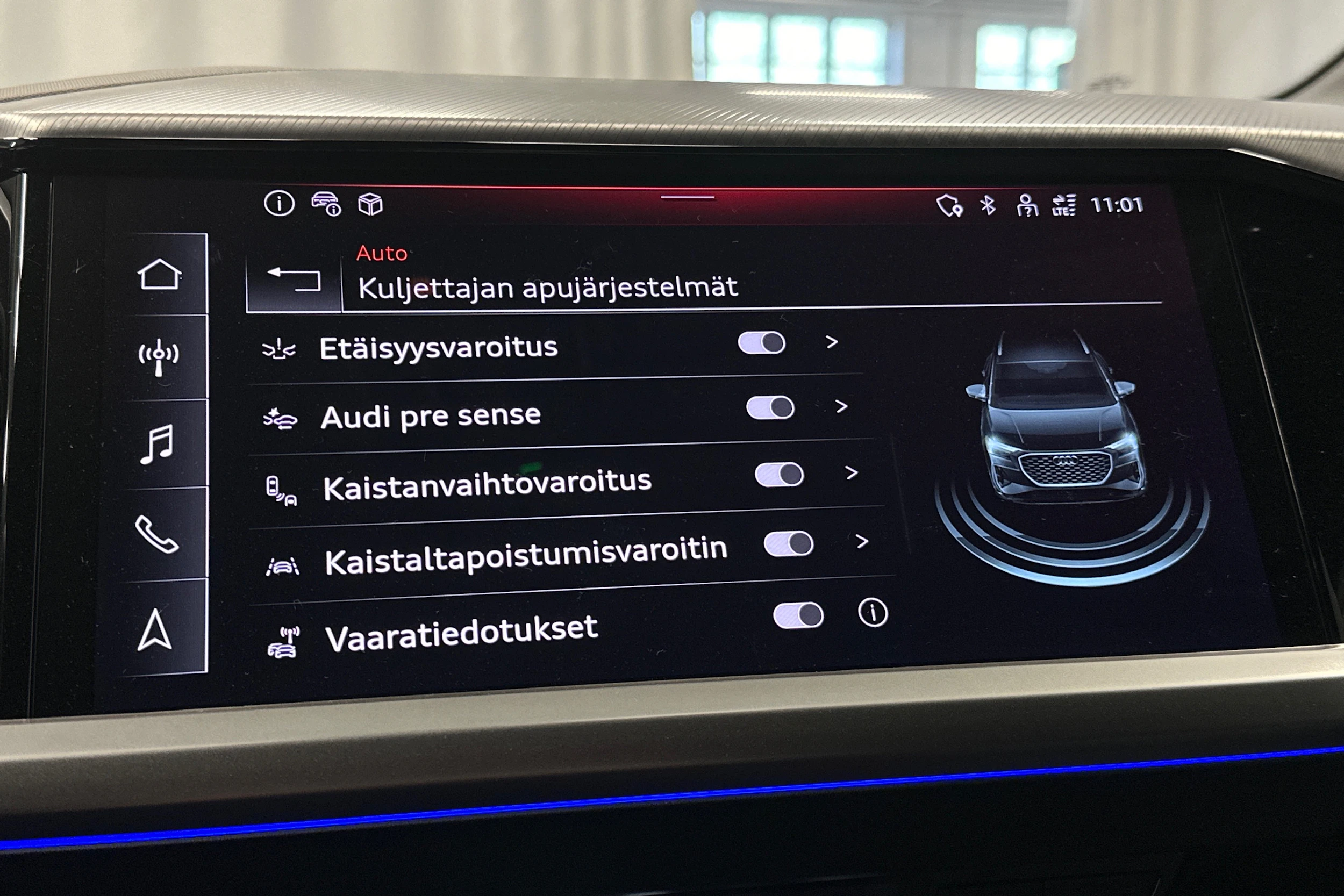 harmaa Audi Q4 e-tron 2026 kuva 26.