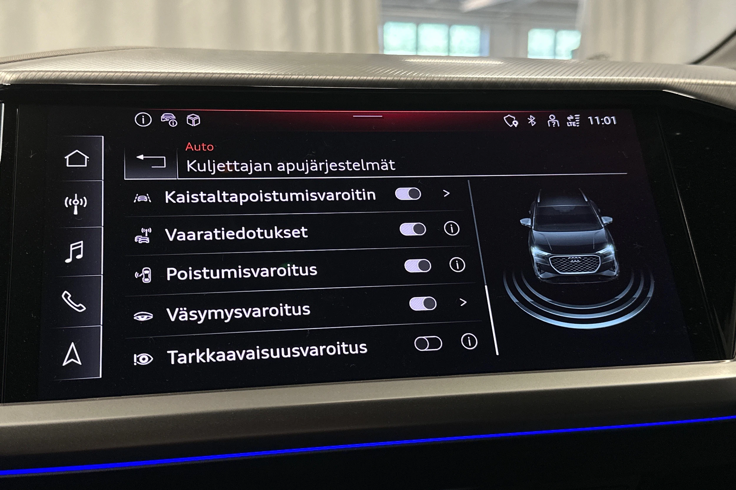 harmaa Audi Q4 e-tron 2026 kuva 27.