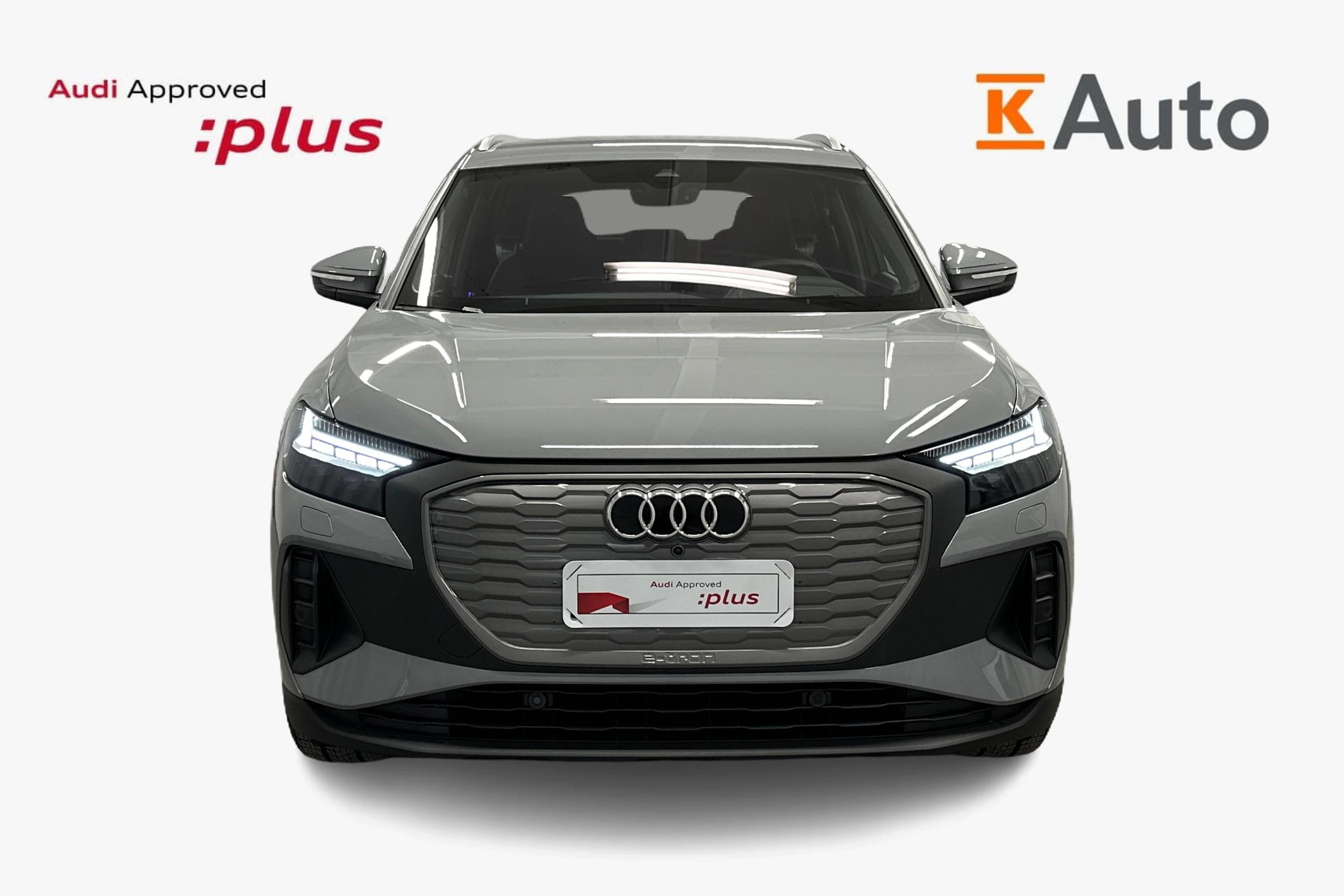 harmaa Audi Q4 e-tron 2026 kuva 4.
