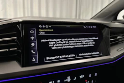 harmaa Audi Q4 e-tron 2026 kuva 17.