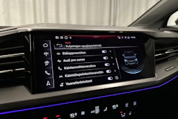 harmaa Audi Q4 e-tron 2026 kuva 21.