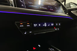 harmaa Audi Q4 e-tron 2026 kuva 23.