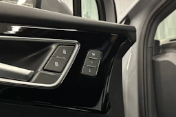 harmaa Audi Q4 e-tron 2026 kuva 27.