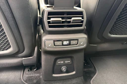 musta Audi Q4 e-tron 2026 kuva 11.