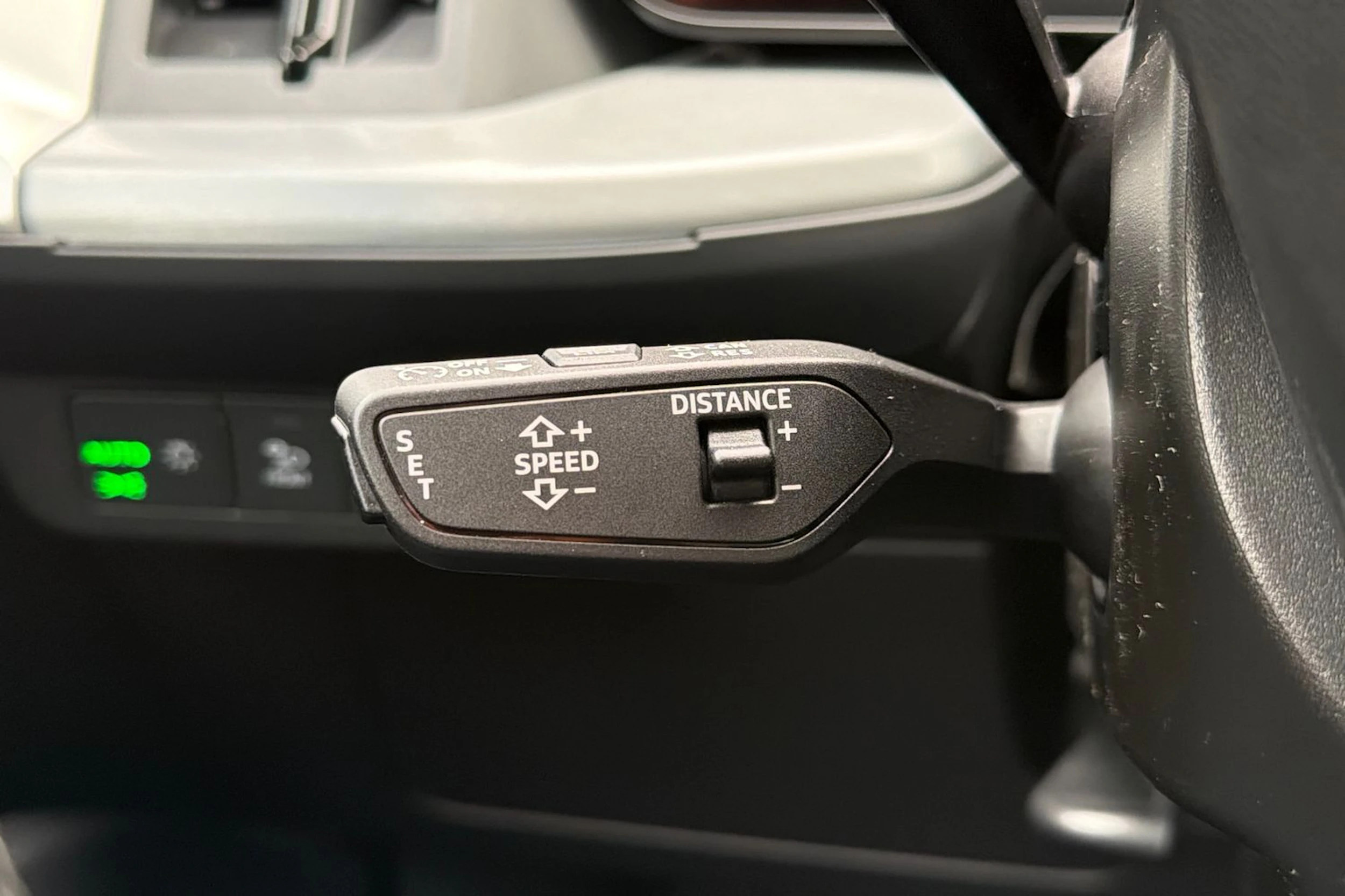musta Audi Q4 e-tron 2026 kuva 18.