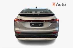 harmaa Audi Q4 e-tron 2026 kuva 3.