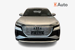 harmaa Audi Q4 e-tron 2026 kuva 4.