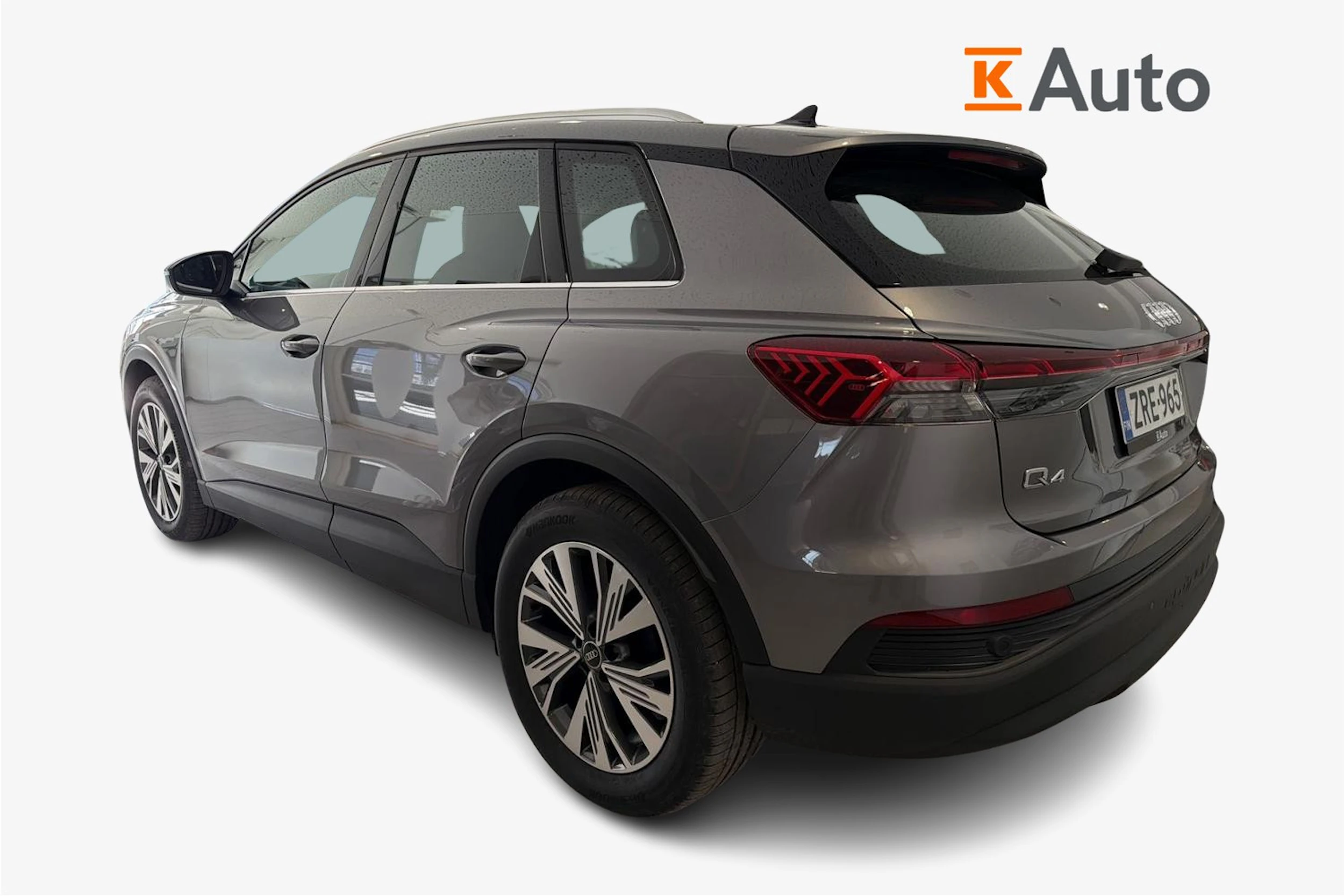 harmaa Audi Q4 e-tron 2026 kuva 2.