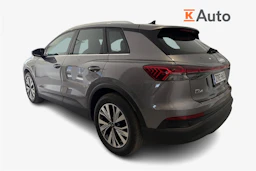 harmaa Audi Q4 e-tron 2026 kuva 2.