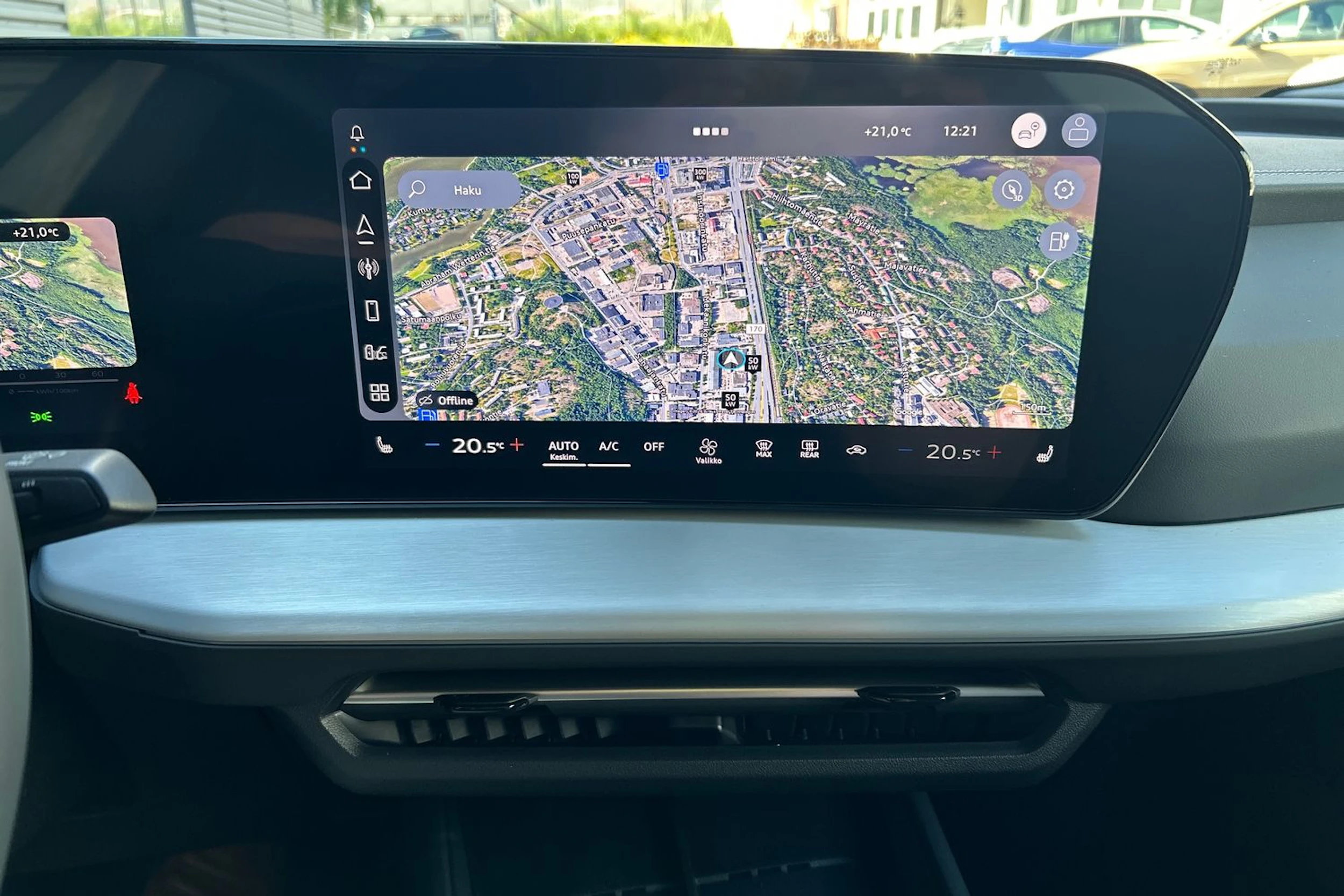valkoinen Audi Q4 e-tron 2026 kuva 12.