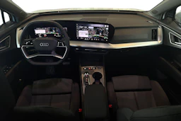 met. valkoinen Audi Q4 e-tron 2027 kuva 7.