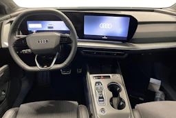 harmaa Audi Q4 e-tron 2027 kuva 7.