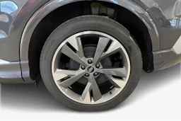 harmaa Audi Q4 e-tron 2027 kuva 9.