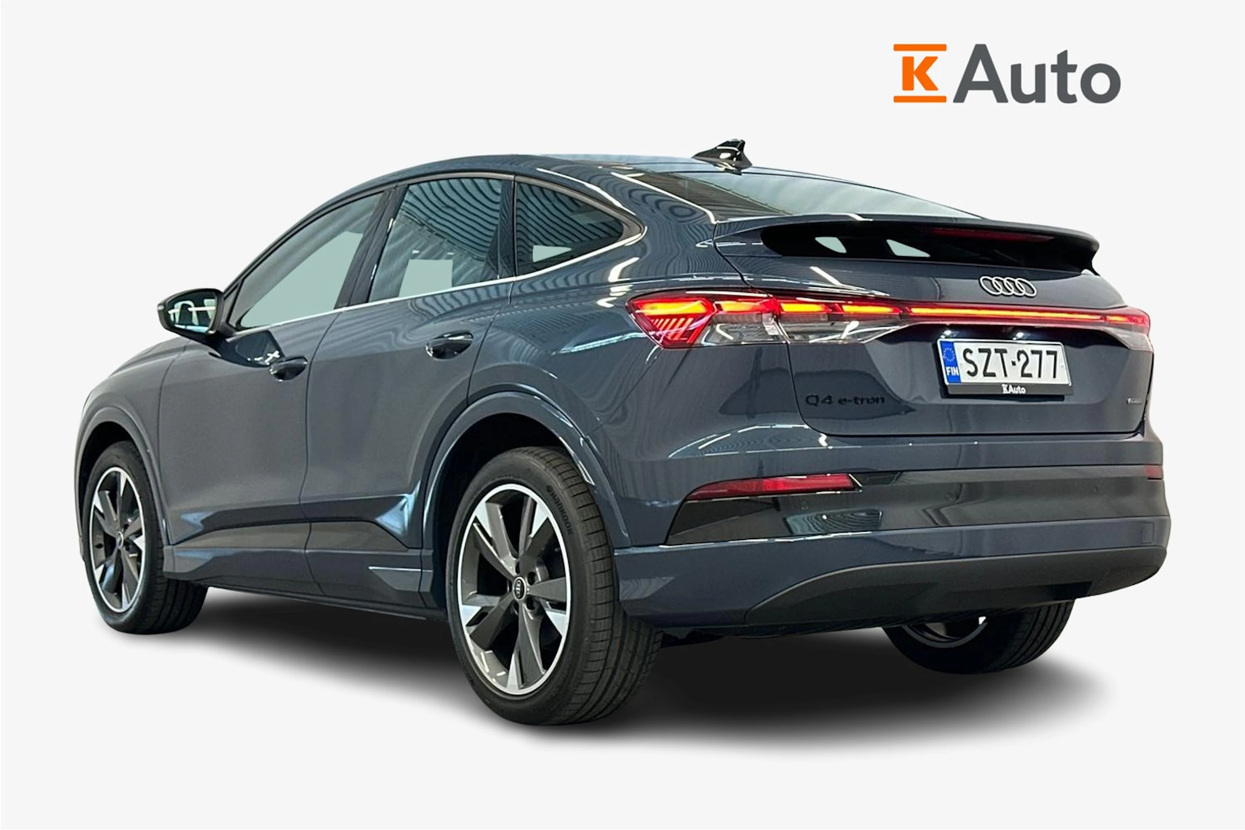 plasma sininen Audi Q4 e-tron 2026 kuva 2.