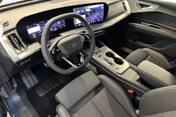 plasma sininen Audi Q4 e-tron 2026 kuva 6.