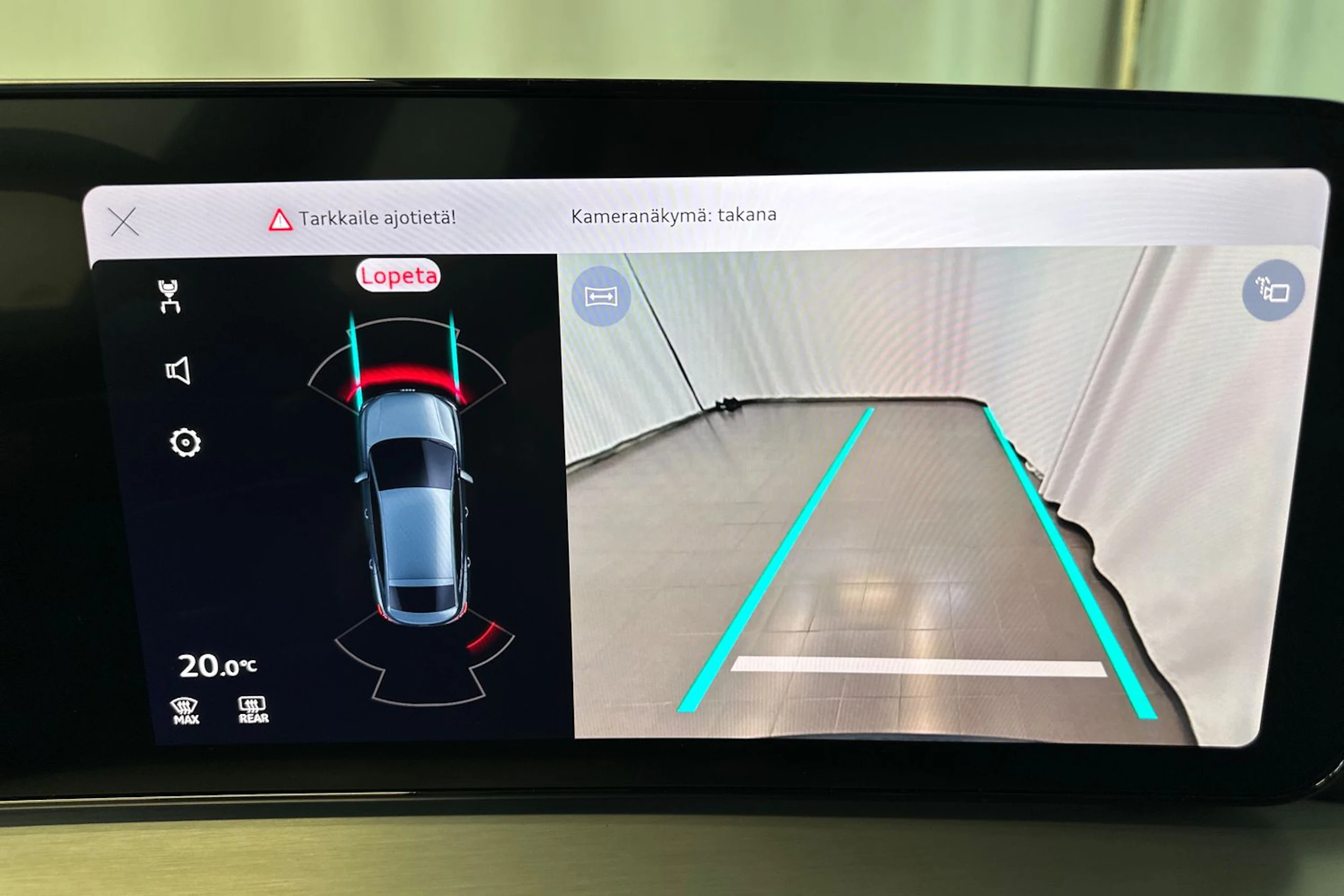 plasma sininen Audi Q4 e-tron 2026 kuva 17.